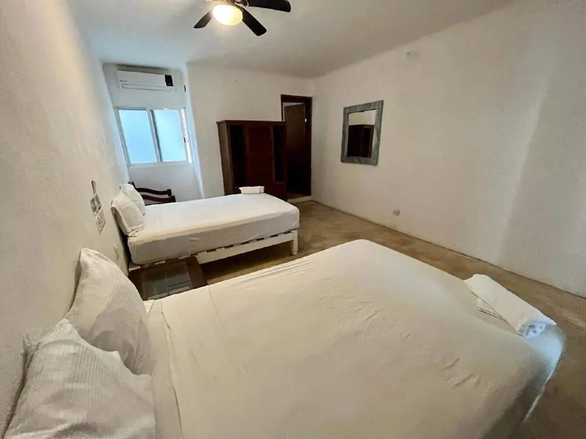 Hostal Mx 5Th Avenue Ostello Playa del Carmen