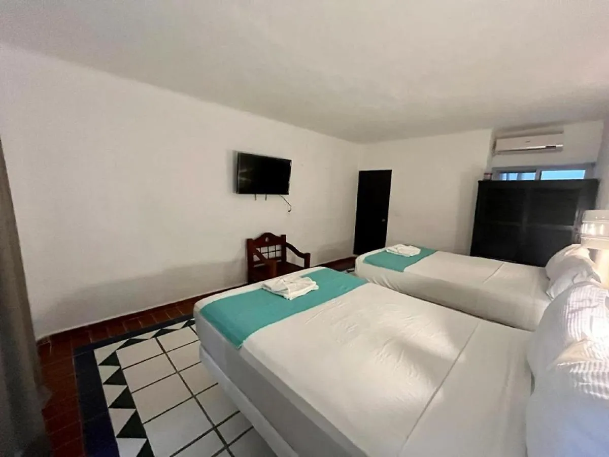 Hostal Mx 5Th Avenue Ostello Playa del Carmen