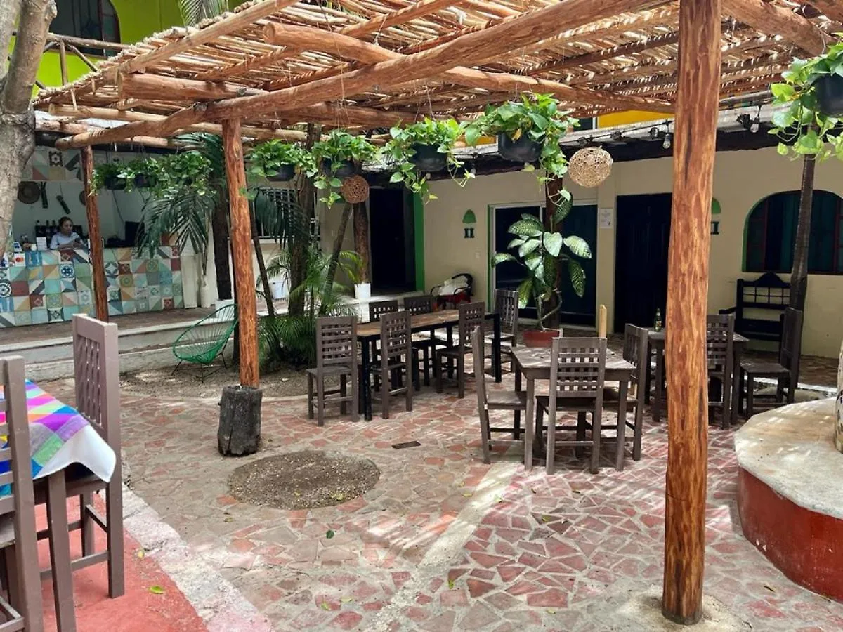 Hostal Mx 5Th Avenue Ostello Playa del Carmen 2*,